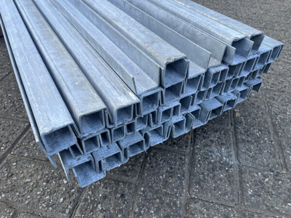 Stalen U-profiel verzinkt 45/52x40MM 700CM lengte 70ST nieuw - Image 6