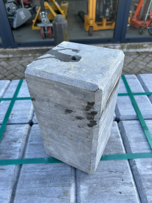 Hardsteen sokkel/hardsteen poer 18x18x33CM 4x facetrand - Afbeelding 4