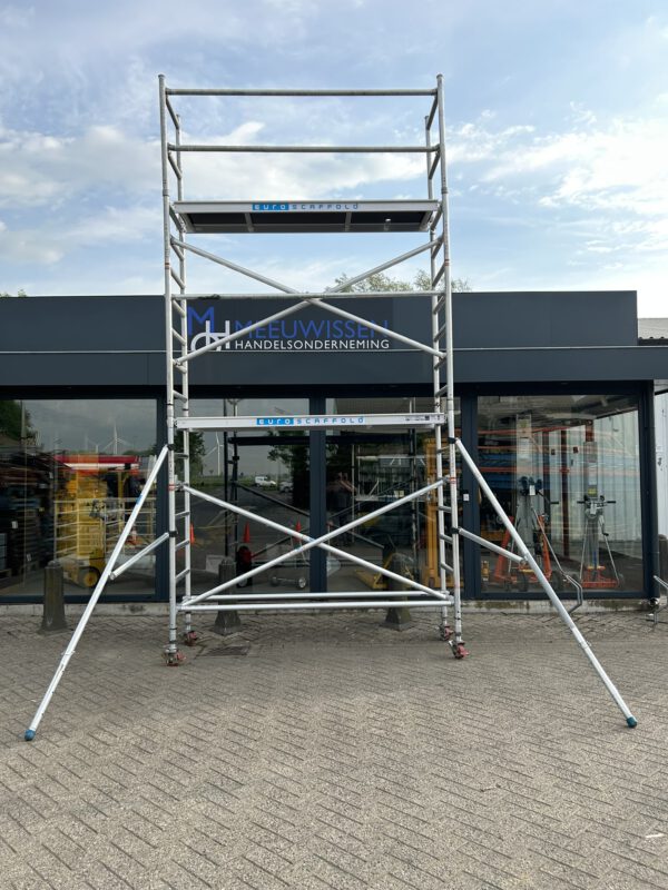 Altrex aluminium rolsteiger 0.75x.2.45M 6.2M werkhoogte