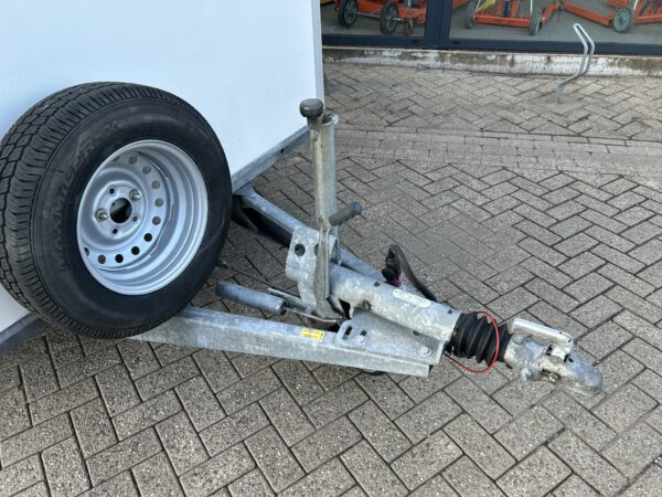 Hapert gesloten aanhanger + zijdeur en raam 300x180x210CM - Afbeelding 10