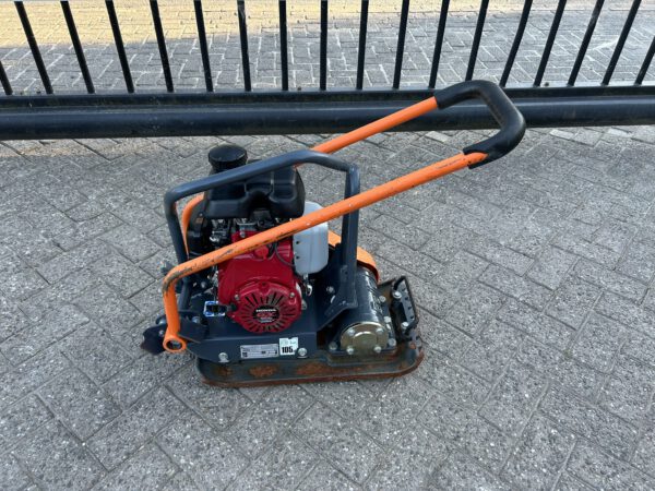Belle LC3228 benzine trilplaat 1100KG slagkracht gebruikt - Afbeelding 5