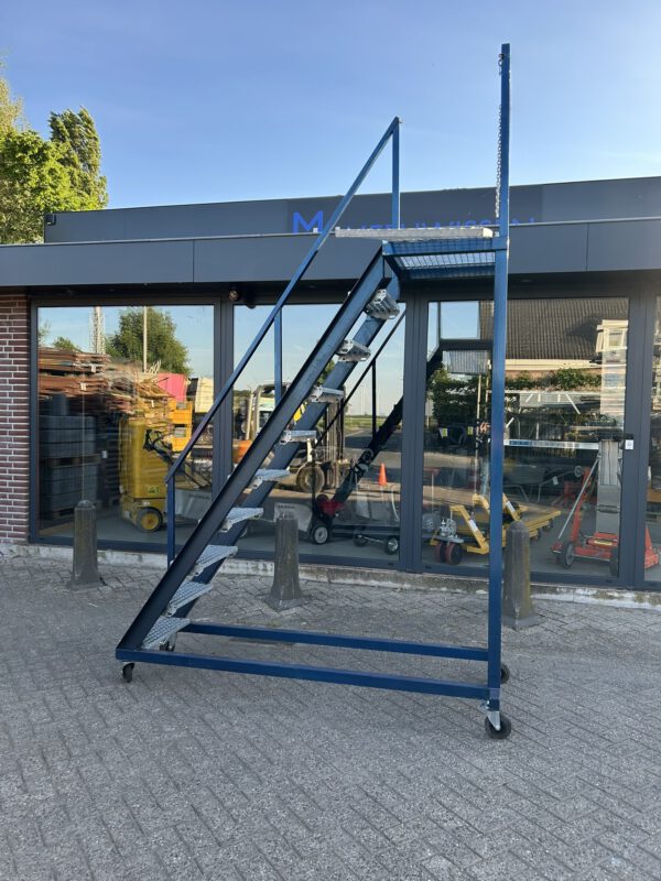 Stalen verrijdbare trap/magazijntrap met bordes 240CM VH - Afbeelding 2