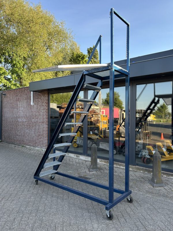 Stalen verrijdbare trap/magazijntrap met bordes 240CM VH - Afbeelding 5