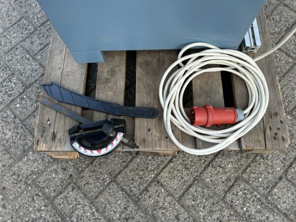 HBM cirkelzaagtafel 380V + afzuiger 230V gebruikt - Afbeelding 10