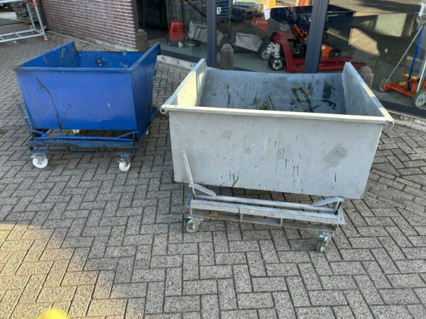 Heftruck kantelbak/kantel bak verrijdbaar 500/600L gebruikt - Afbeelding 2