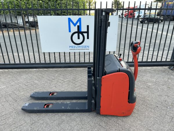 Linde L14 elektrische stapelaar 250CM hefhoogte 1400KG