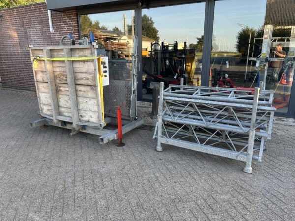 HEK GL500 tandheugellift/bouwlift + oprijplaat 10.5M 500KG - Afbeelding 4