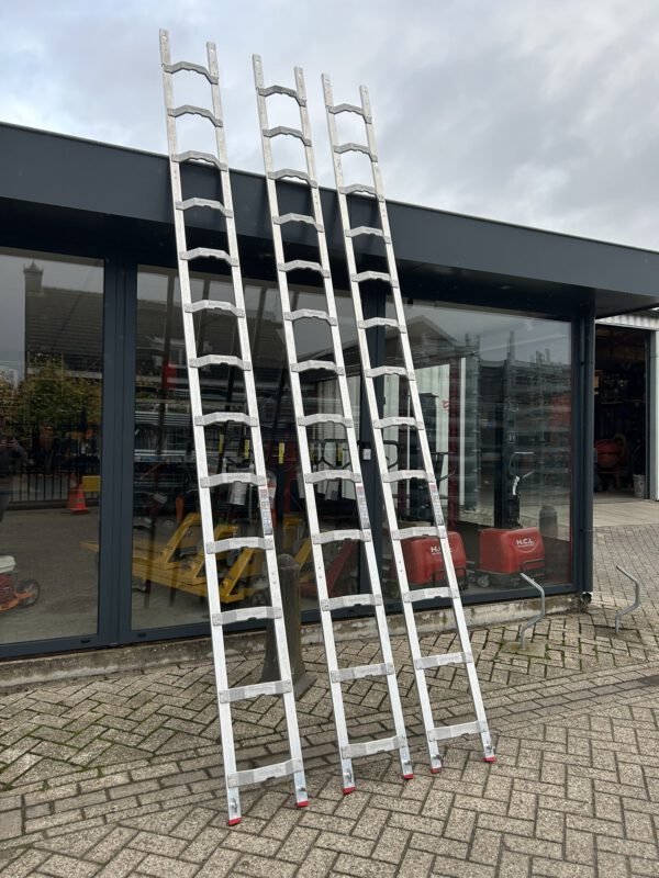 Altrex Roof Comfort dakladder/dak ladder 1x13 4.00M nieuw