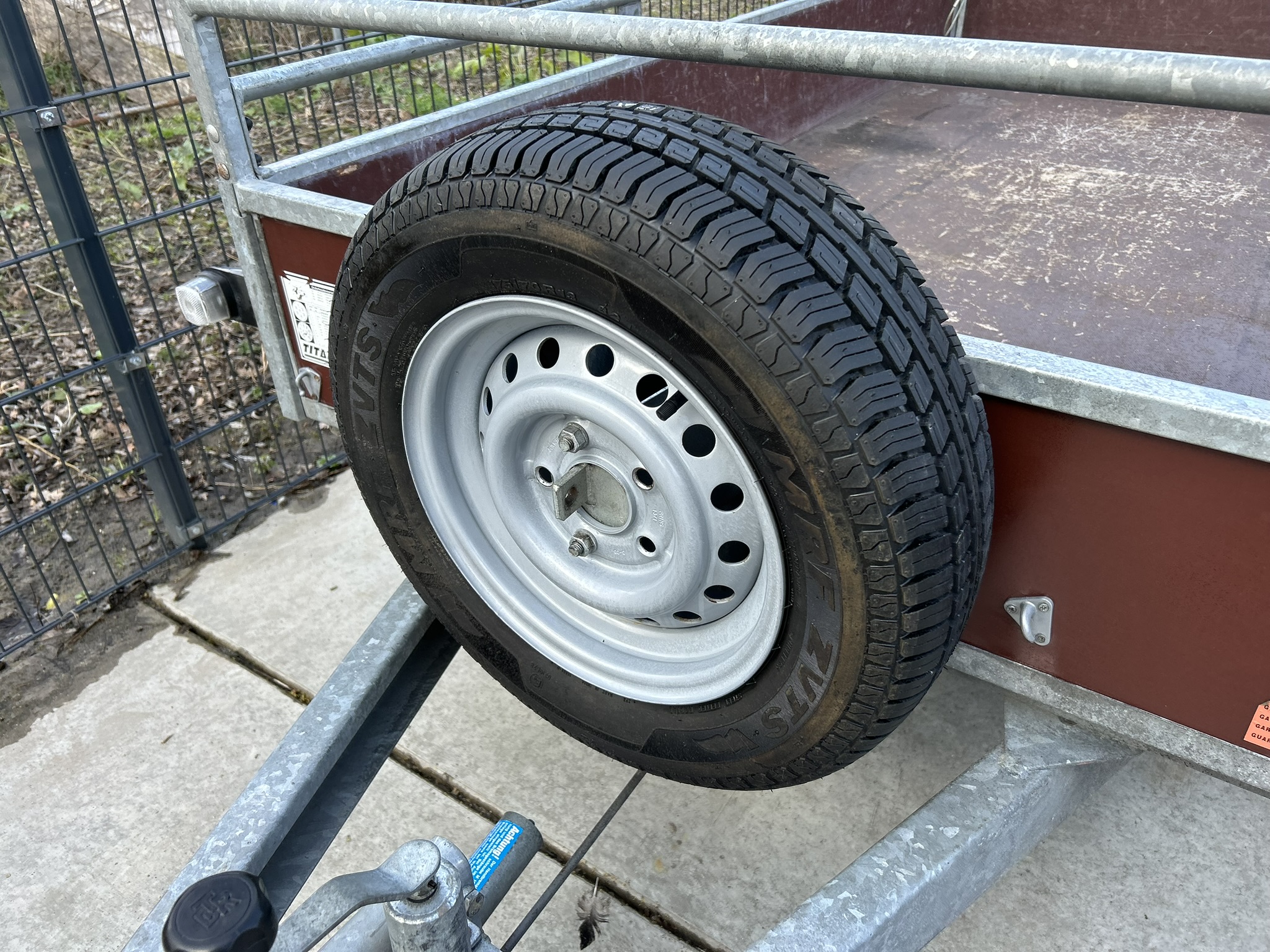 Saris aanhanger/aanhangwagen/bakwagen 250x130CM 2000KG - Afbeelding 4