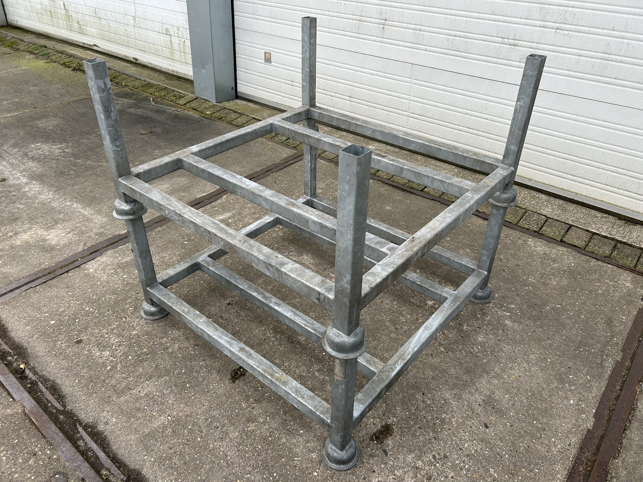 Stapelrek/stapelrekken/stapelbok/stapelbokken 102x102CM 13ST